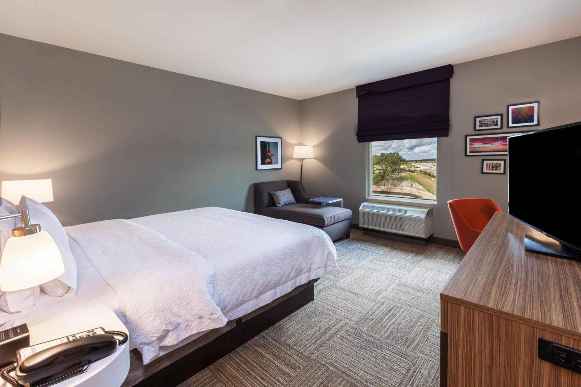 Hampton By Hilton Texas Hill Country
