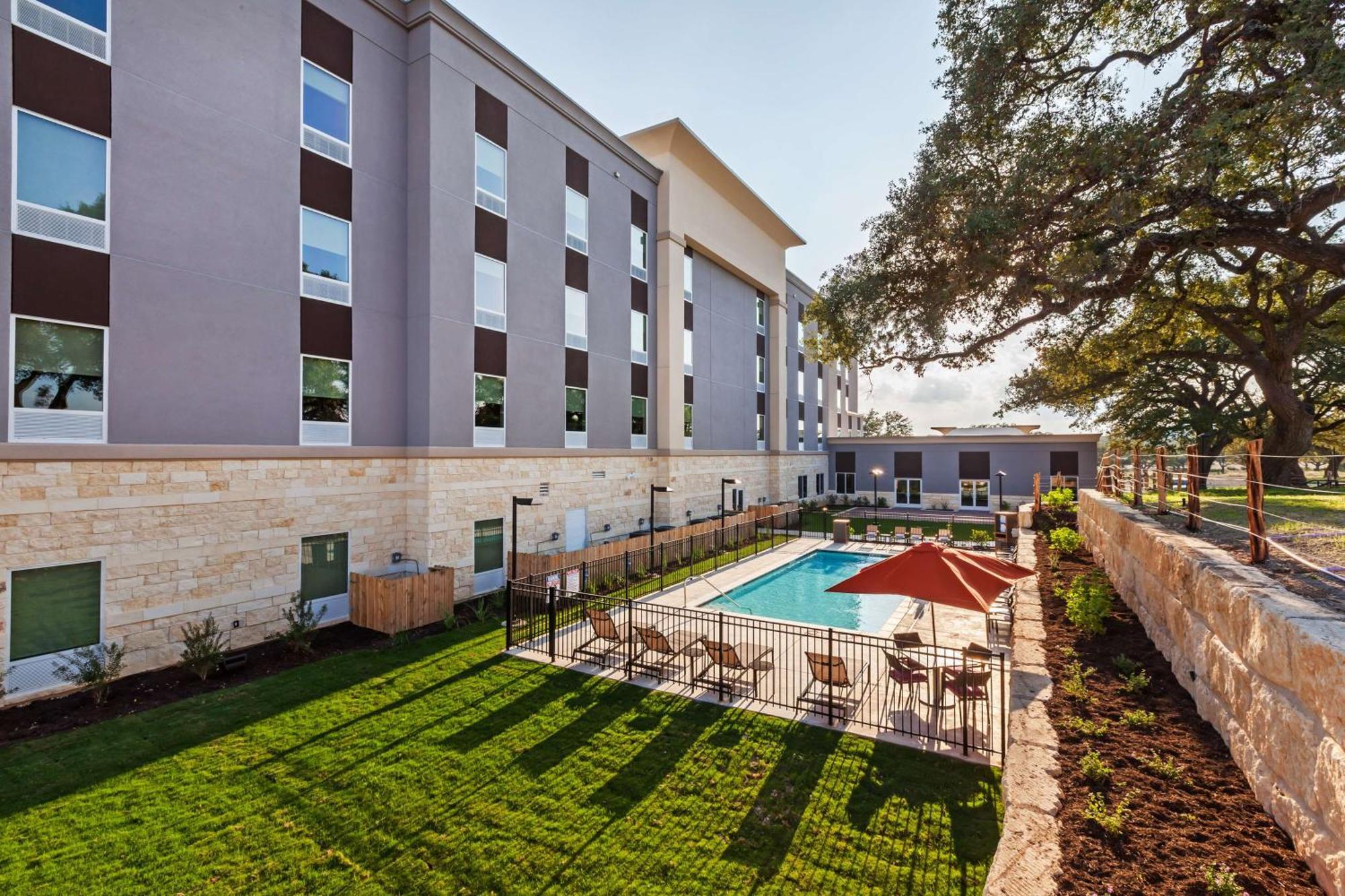 Hotel Hampton By Hilton Texas Hill Country